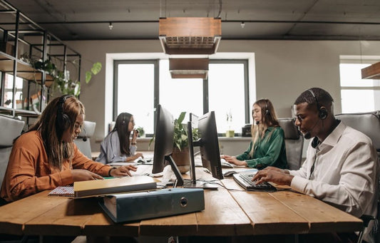 Wie können Rückenschmerzen im Büro vermieden werden?