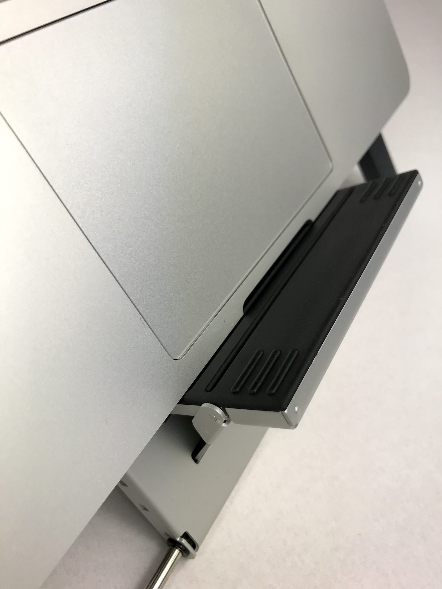 PRO ERGO STAND - ingenious design stand solution for laptop, iPads or tablets