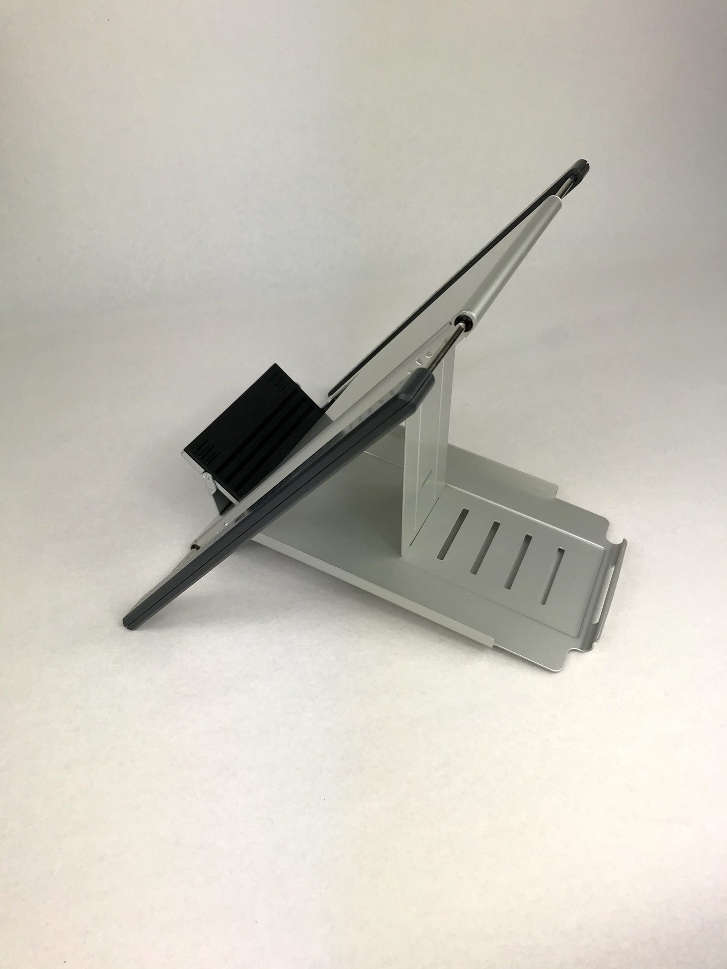 PRO ERGO STAND - ingenious design stand solution for laptop, iPads or tablets