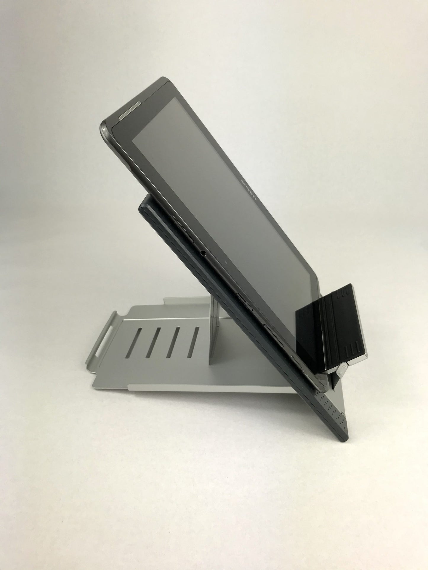 PRO ERGO STAND - ingenious design stand solution for laptop, iPads or tablets