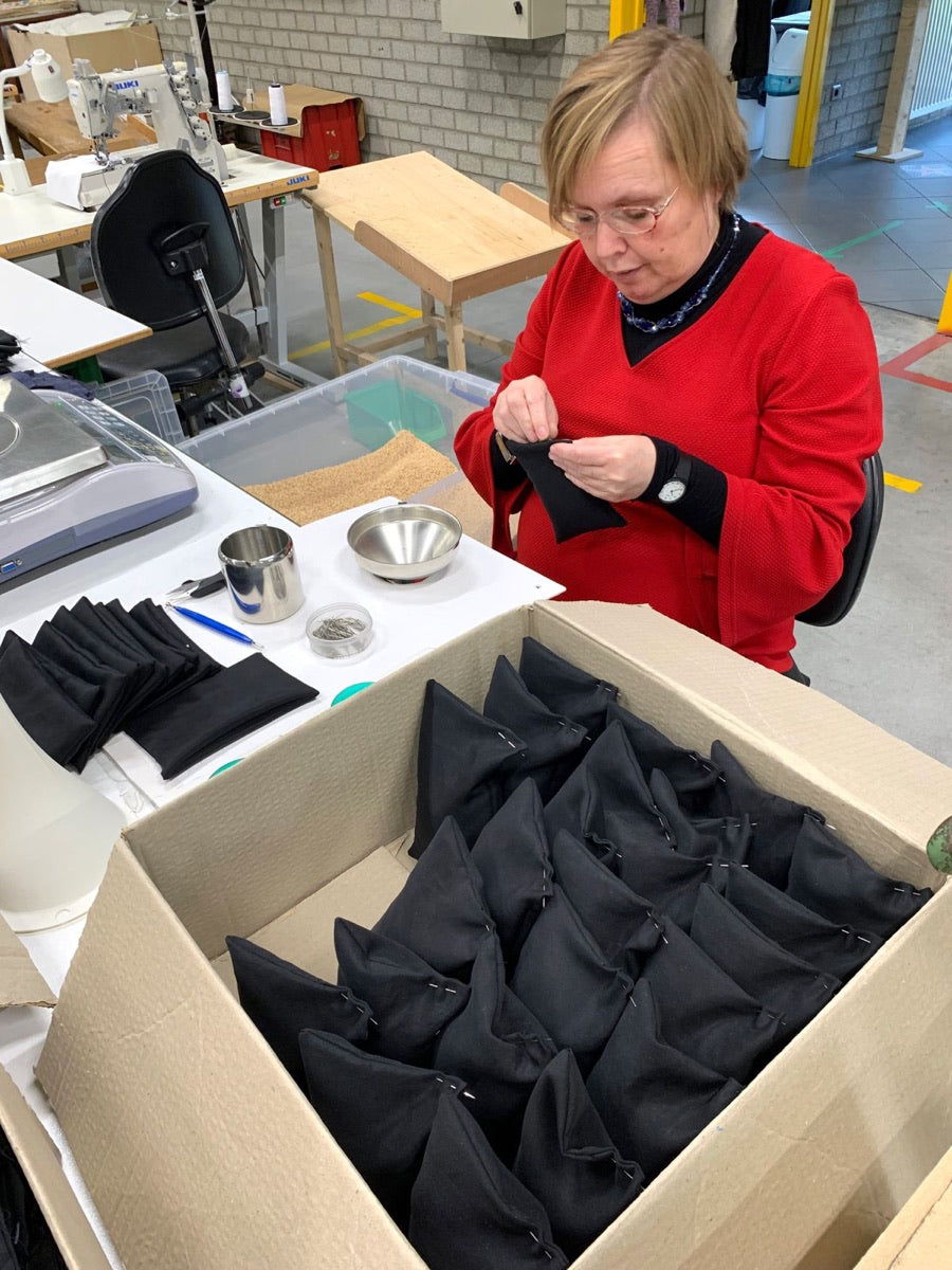 Sorgfältige Handarbeit an SANTERGO Produkten